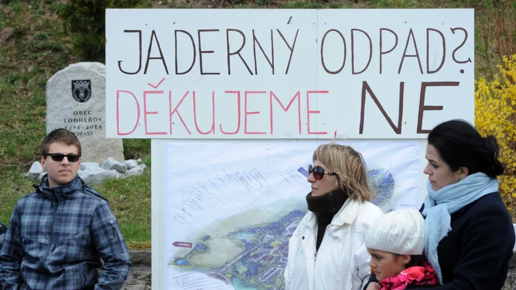 Protest během Dne proti úložišti v Lodhéřově na Jindřichohradecku