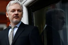 Američané chtějí dostat Assange před soud stůj co stůj. I když vůči němu Trump nešetřil chválou