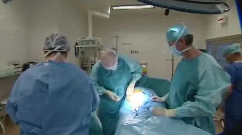 Lékaři při práci