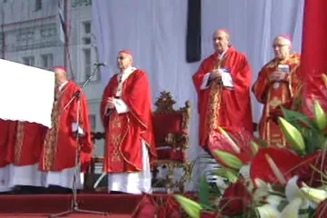 Na volný Velký pátek si lidé ještě počkají