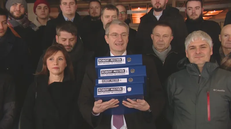 Robert Mistrík se svým volebním týmem