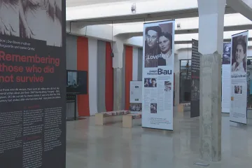 Muzeum přeživších v bývalé Schindlerově továrně připomíná příběhy odvahy a záchrany