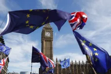 Cizinci v Británii: Brexit vyvolal nejistotu, nikdo neví, co se stane   