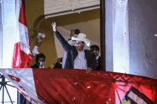 Peru má po více než týdnu výsledky prezidentských voleb. Více hlasů získal Castillo 