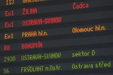 Bez pendolina. Dráhy nasadily na trasu Ostrava–Praha starší vagony, části pasažérů se to nelíbí