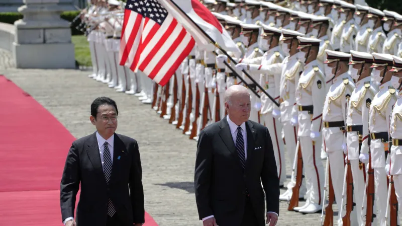 Americký prezident Joe Biden a japonský premiér Fumio Kišida