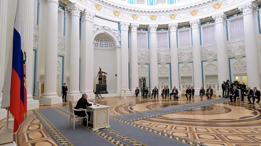 Zasedání ruské bezpečnostní rady 21. února 2022