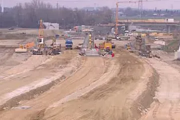 Co dělat, když má přes váš pozemek vést silnice?