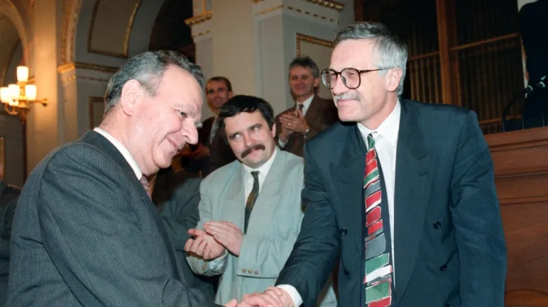 Přijetí Ústavy ČR