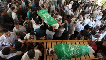 Těla mrtvých Palestinců