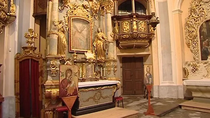 Kostel Panny Marie Sedmibolestné v Pelhřimově byl vystavěn nad původní barokní poutní kaplí z roku 1714.