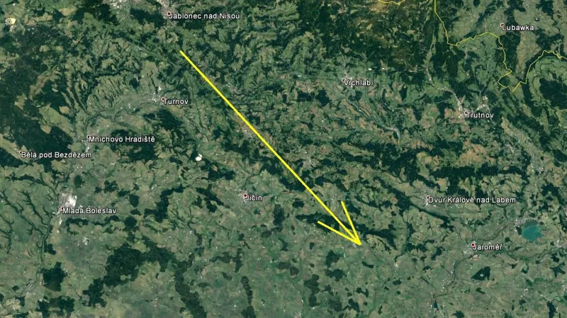 Průmět atmosférické dráhy bolidu Hradec Králové na zemský povrch