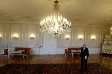 Fraška na Pražském hradě. Zahraniční tisk komentuje Zemanovo přijetí nepodané demise
