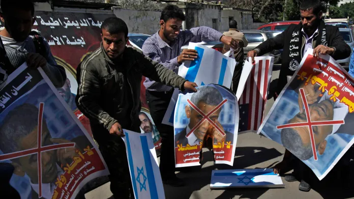 Palestinci v Gaze protestují proti návštěvě Baracka Obamy