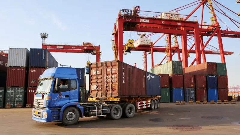 Babiš chce, aby se vývozci více podíleli na krytí pohledávek