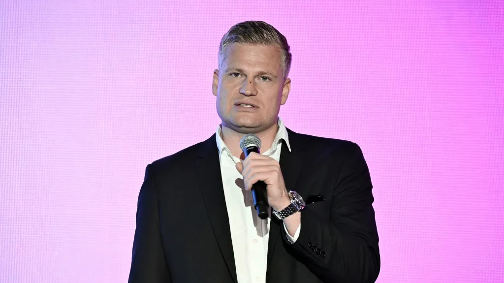 Europoslanec Filip Turek (za Přísahu a Motoristy)