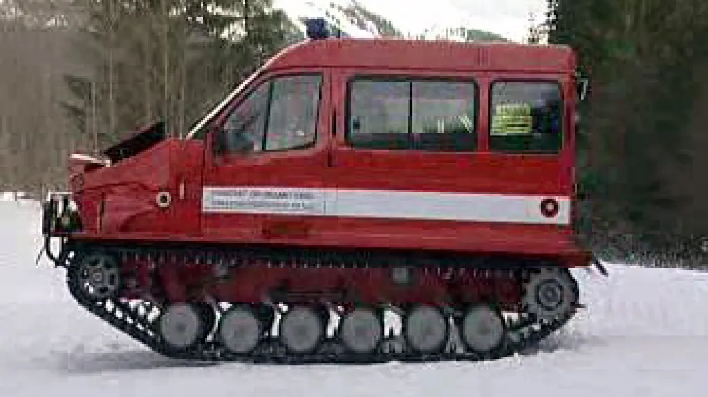 Pásový hasičský vůz