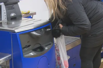 Nový Zéland od července zakázal plastové tašky na jedno použití