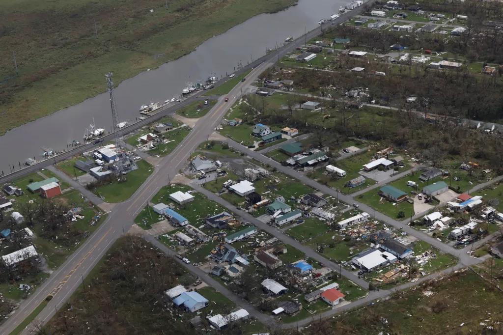 Letecké záběry ukazují rozsah škod způsobených hurikánem Ida v jižní oblasti státu Louisiana