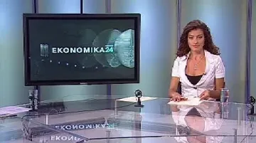 Michala Hergetová v novém studiu Ekonomiky ČT24