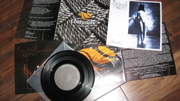 Vinyl folklórně-metalového projektu Chiasmatic