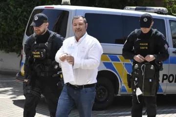Soud poslal do vazby bývalého náměstka dopravního podniku Augustína