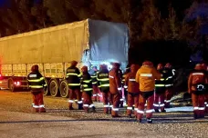 Osmašedesát lidí a desítky tun materiálu. V Turecku pomáhají i čeští záchranáři