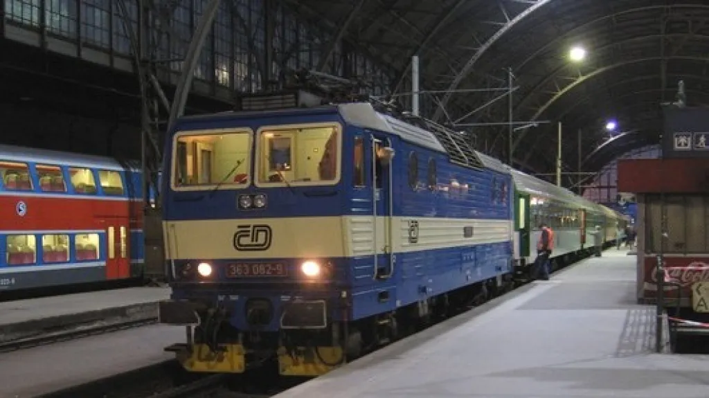 Rychlík na Wilsonově nádraží