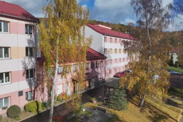 Domov seniorů na Mostecku nesplnil předpisy. Kraj ho zbourá a postaví nový