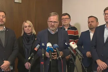 Cesta splnila svůj účel, řekl Fiala po návratu z Kyjeva. Čeští vojáci by se mohli podílet na výcviku Ukrajinců