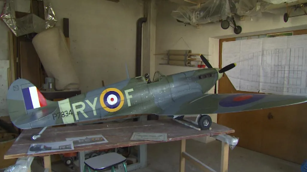 Model válečného letounu Spitfire
