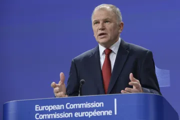 Zvítězila u vás tabáková lobby, je to proti zájmům Čechů, říká eurokomisař