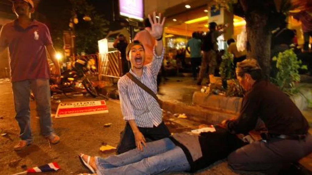 Výbuchy během demonstrací v Thajsku