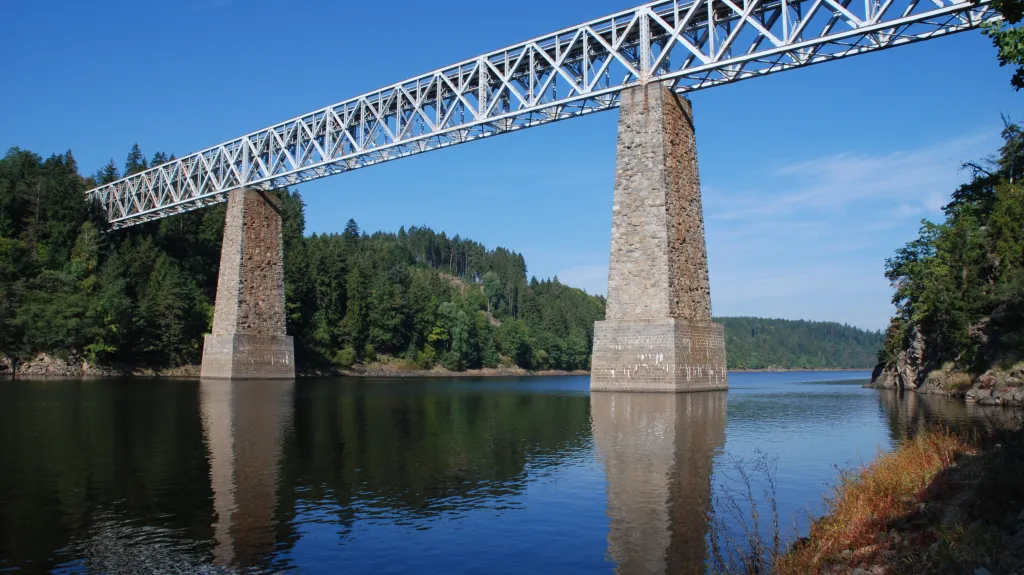 Železniční most Červená nad Vltavou