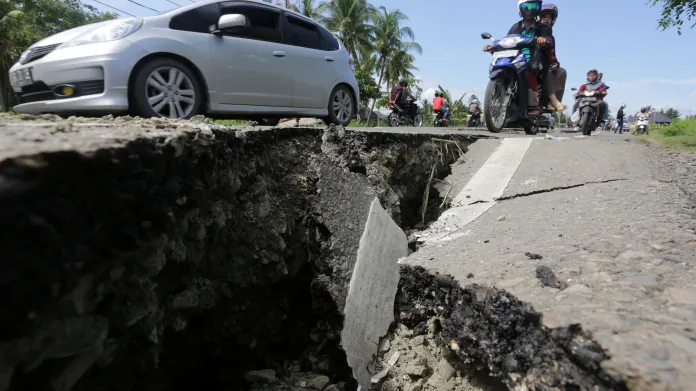 Indonésii postihlo zemětřesení o síle 6,5 stupně