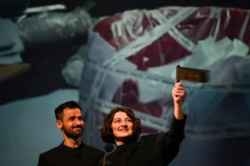 Grand designéry roku 2022 jsou Lexová a Smetana. Jejich sedací nábytek inspirovaly dětské schovávačky