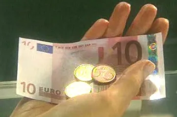 Stanovit termín zavedení eura tváří v tvář krizi je nezodpovědnost, tvrdí Topolánek