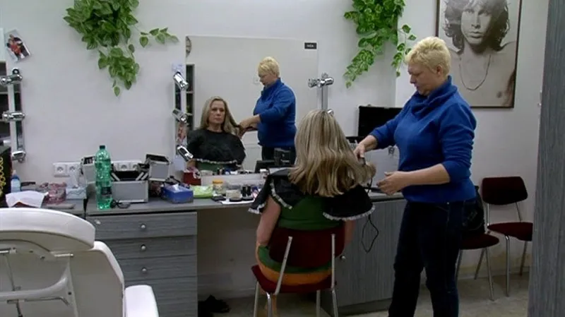 Moderátorka Eva Machourková v maskérně