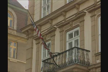 30 let zpět: Odposlouchávací zařízení na konzulátu USA