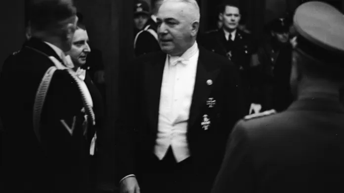 Říšský protektor Konstantin von Neurath ve Stavovském divadle v Praze, 31. 10. 1939