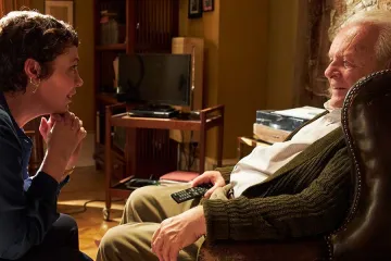 Filmová upoutávka týdne: Britské drama zachycuje chřadnoucí mysl Anthonyho Hopkinse