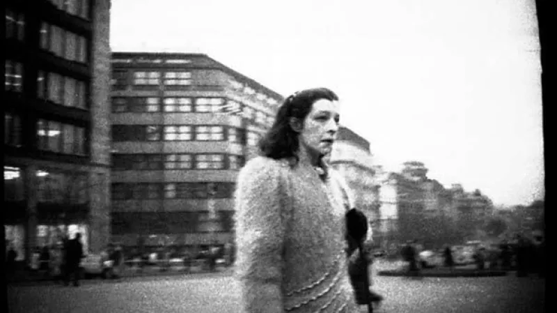 Fotografie z archivu StB - sledování objektu Ali