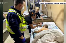 Válka si nevybírá. Čeští lékaři zachraňují ukrajinské děti
