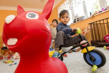 Do dětských domovů se kvůli pandemii dostalo méně dětí. Na problémy v rodinách neměl kdo upozorňovat