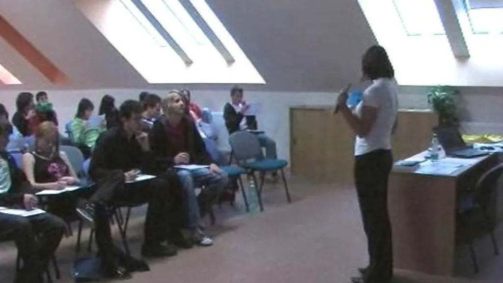 Studenti při přednášce