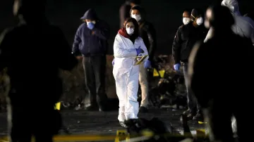 Výbuch palivového potrubí v Mexiku zabil desítky lidí