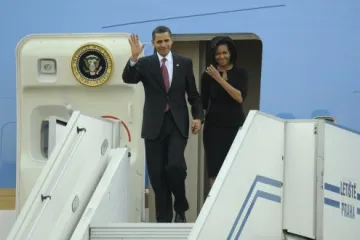 Obama už je v Praze