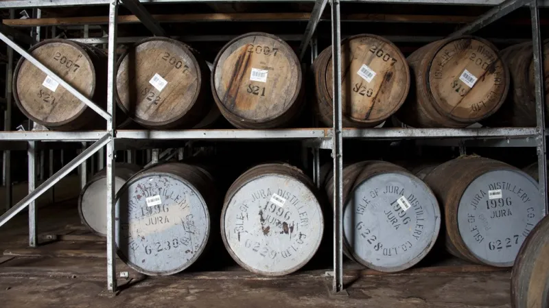 Sudy skotské whisky