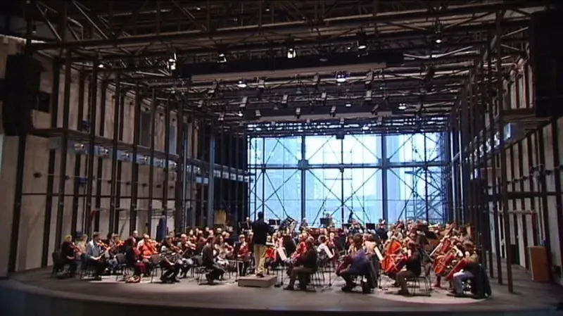 Filharmonici v Gongu