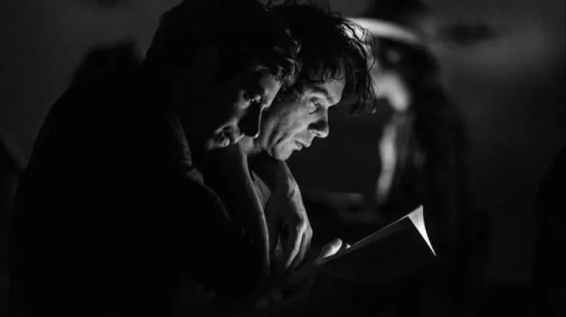 Boarding Home, maximálně hořký